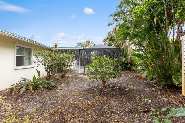201 W Riverside Drive, Jupiter, FL 33469