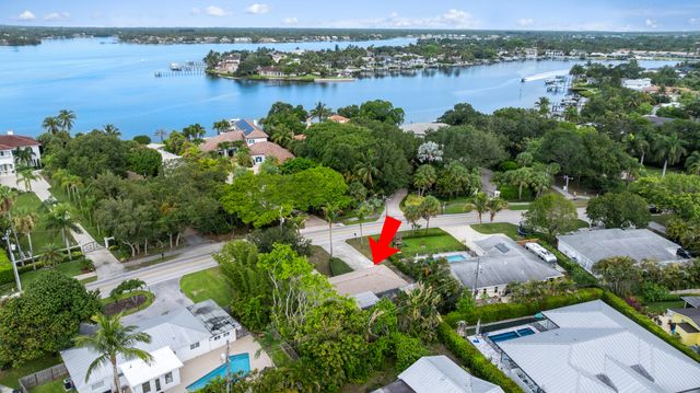 201 W Riverside Drive, Jupiter, FL 33469