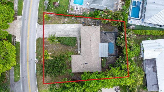 201 W Riverside Drive, Jupiter, FL 33469