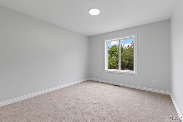 114 Bloomfield Boulevard, Brooklyn, MI 49230