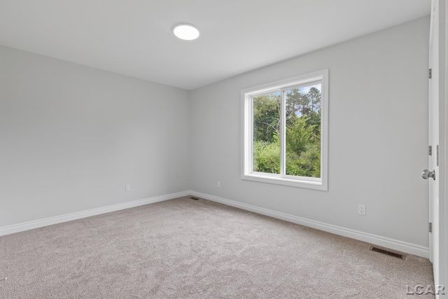 114 Bloomfield Boulevard, Brooklyn, MI 49230