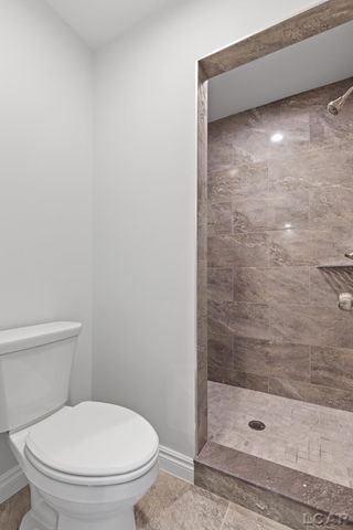 114 Bloomfield Boulevard, Brooklyn, MI 49230