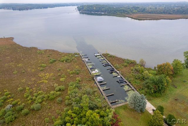 114 Bloomfield Boulevard, Brooklyn, MI 49230