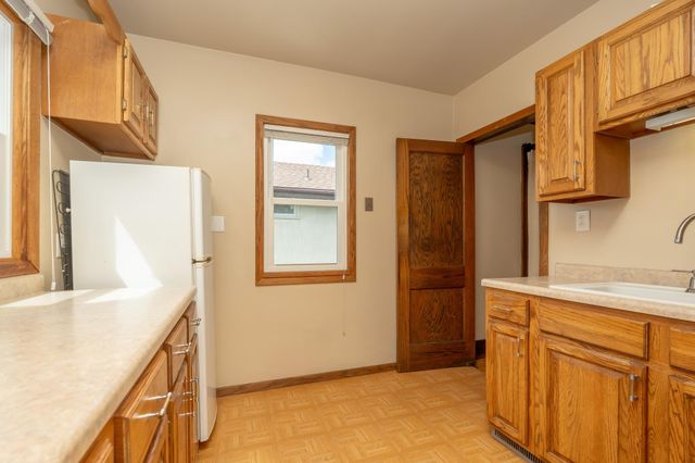 1206 Seminary Avenue, Saint Paul, MN 55104