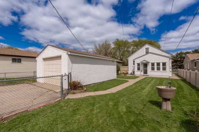 1206 Seminary Avenue, Saint Paul, MN 55104