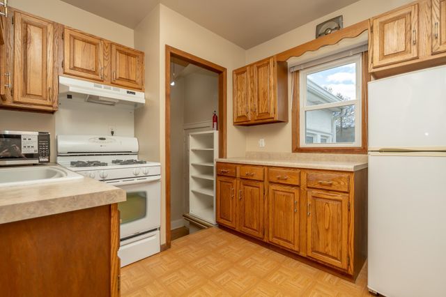 1206 Seminary Avenue, Saint Paul, MN 55104