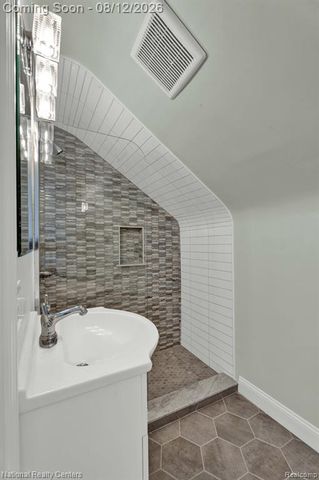 1659 Princeton Road, Berkley, MI 48072