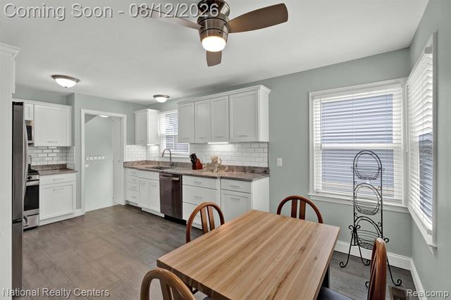 1659 Princeton Road, Berkley, MI 48072