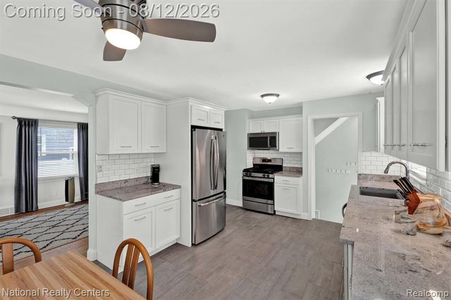 1659 Princeton Road, Berkley, MI 48072