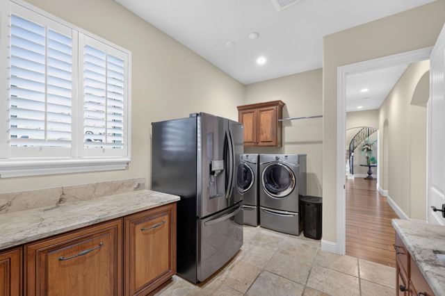 1734 Lake Vista Way, Folsom, CA 95630