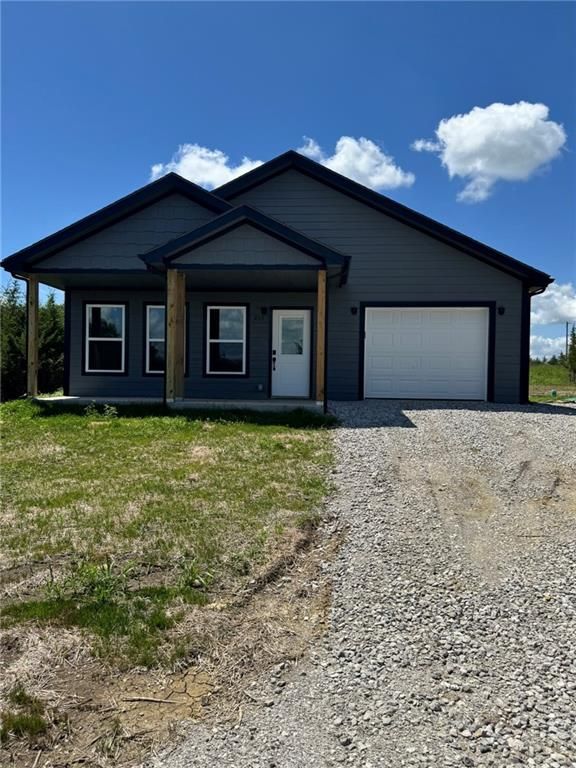 213 Bald Eagle Drive, Linn Valley, KS 66040