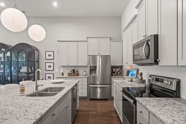 167 Cape Private Cir, Gallatin, TN 37066