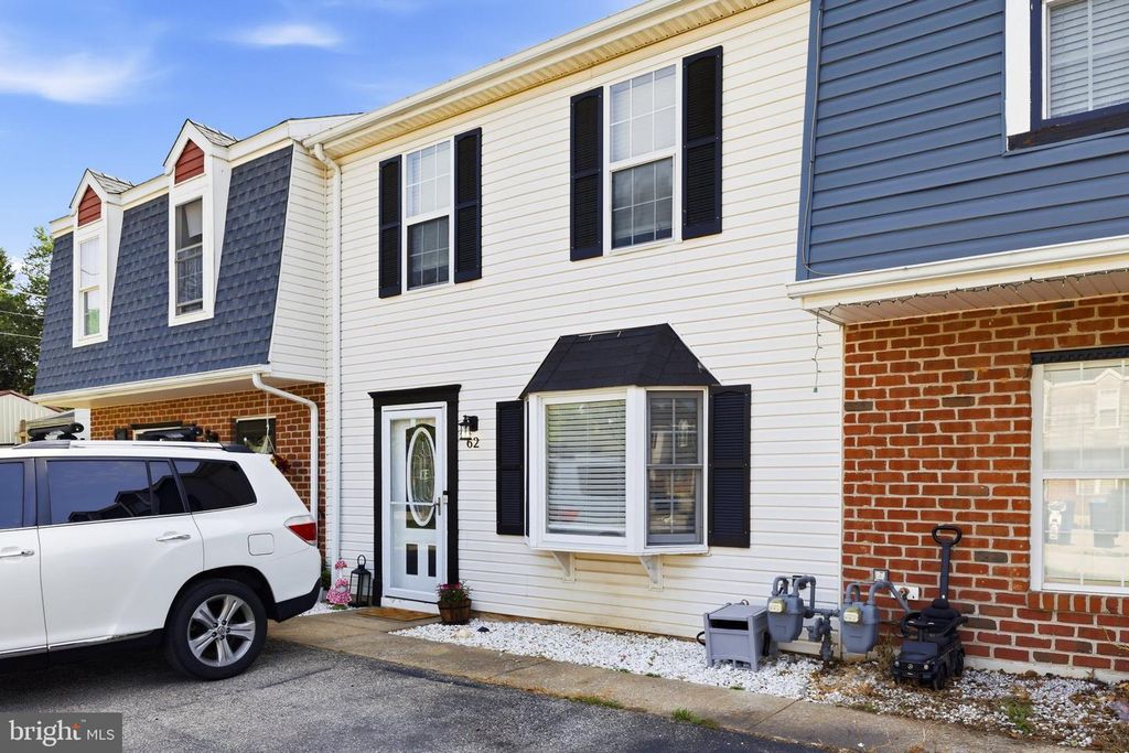 62 KINGS WAY, Stewartstown, PA 17363