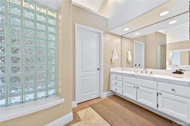 3 Sembrado, Rancho Santa Margarita, CA 92688