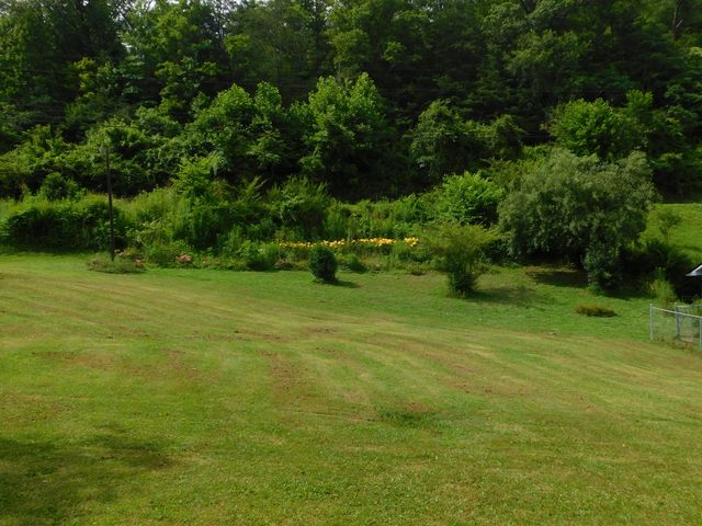 15718 HWY 522, Cumberland, KY 40823