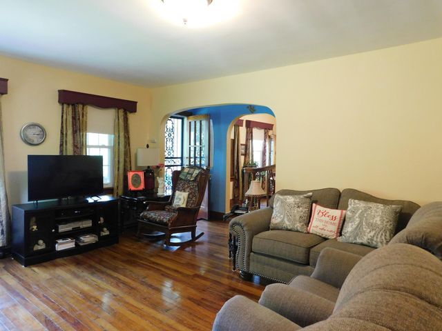 15718 HWY 522, Cumberland, KY 40823