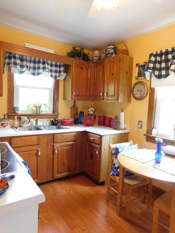 15718 HWY 522, Cumberland, KY 40823