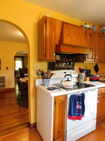 15718 HWY 522, Cumberland, KY 40823