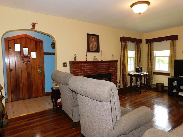 15718 HWY 522, Cumberland, KY 40823