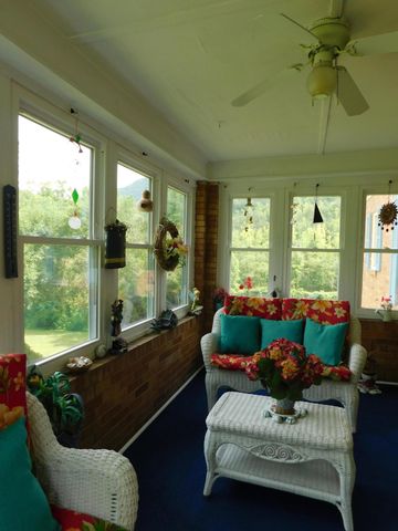 15718 HWY 522, Cumberland, KY 40823