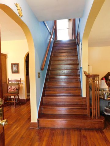 15718 HWY 522, Cumberland, KY 40823