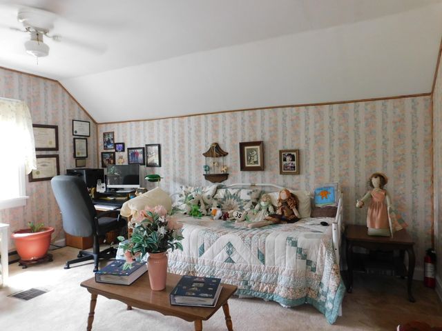 15718 HWY 522, Cumberland, KY 40823