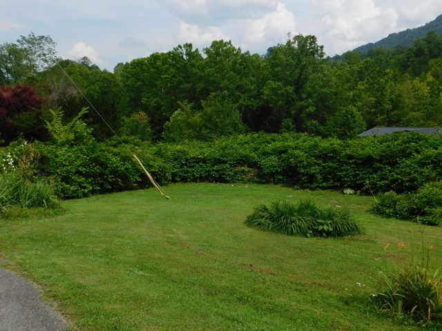 15718 HWY 522, Cumberland, KY 40823