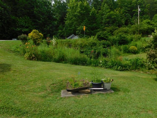 15718 HWY 522, Cumberland, KY 40823