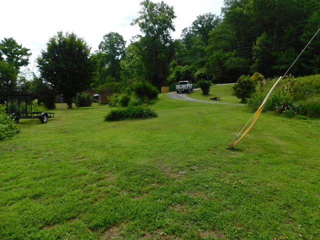 15718 HWY 522, Cumberland, KY 40823
