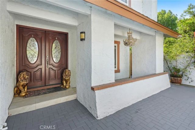 8333 Topeka Drive, Northridge, CA 91324