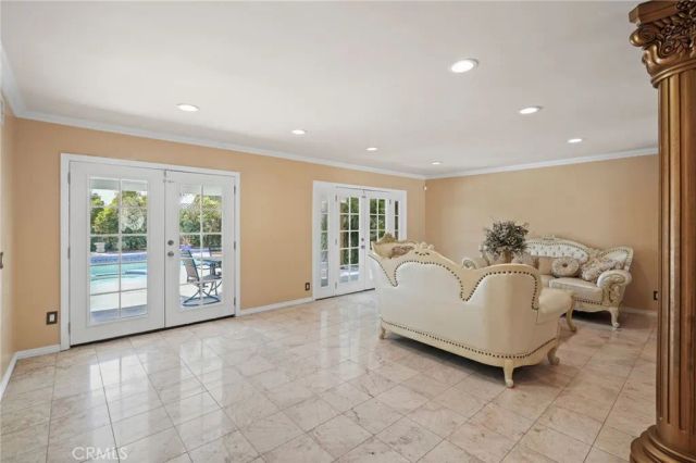 8333 Topeka Drive, Northridge, CA 91324