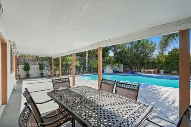 8333 Topeka Drive, Northridge, CA 91324