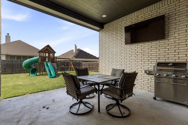128 Lockhart DR, Liberty Hill, TX 78642