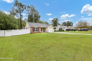 538 Shadowridge Road, Jacksonville, NC 28546