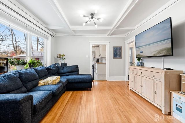 46 Plainfield Avenue, Metuchen, NJ 08840