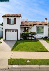 7415 Deerwood Ave, Oakland, CA 94605