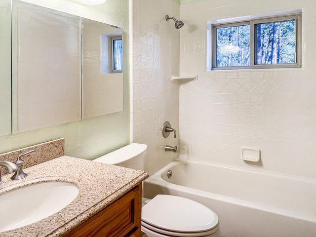 11582 Winter Moon Way, Nevada City, CA 95959