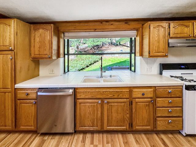 11582 Winter Moon Way, Nevada City, CA 95959