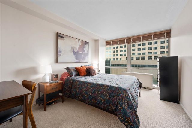 330 W Diversey Parkway 706, Chicago, IL 60657
