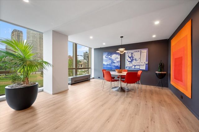 330 W Diversey Parkway 706, Chicago, IL 60657