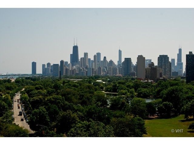 330 W Diversey Parkway 706, Chicago, IL 60657