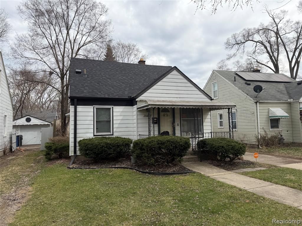 15482 Winston, Redford, MI 48239