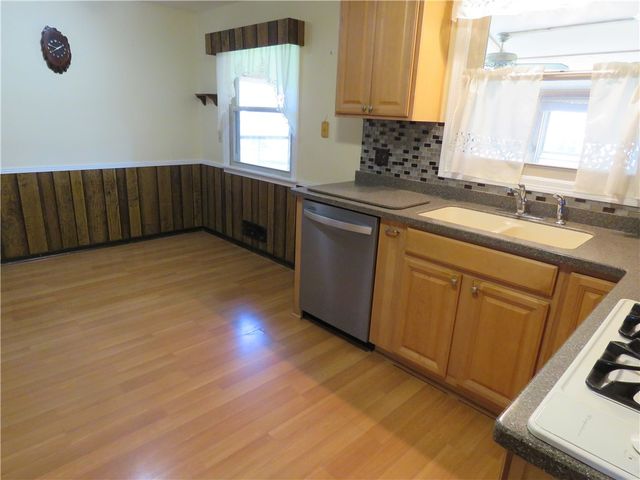 24 Laredo Drive, Chili, NY 14624