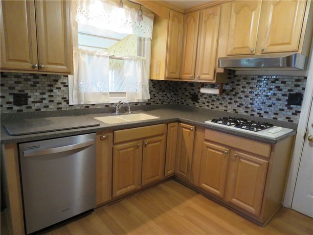 24 Laredo Drive, Chili, NY 14624