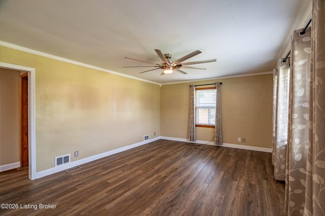 6213 Gayle Dr, Louisville, KY 40219