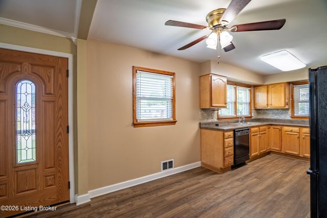 6213 Gayle Dr, Louisville, KY 40219