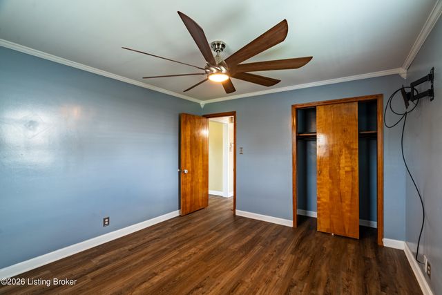 6213 Gayle Dr, Louisville, KY 40219
