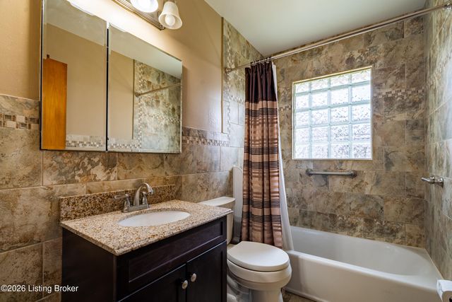 6213 Gayle Dr, Louisville, KY 40219