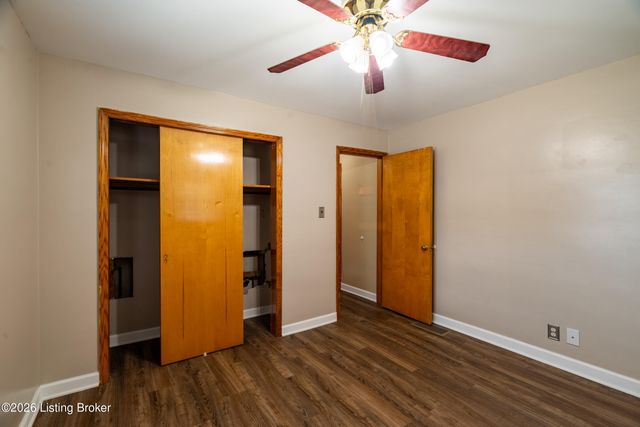 6213 Gayle Dr, Louisville, KY 40219