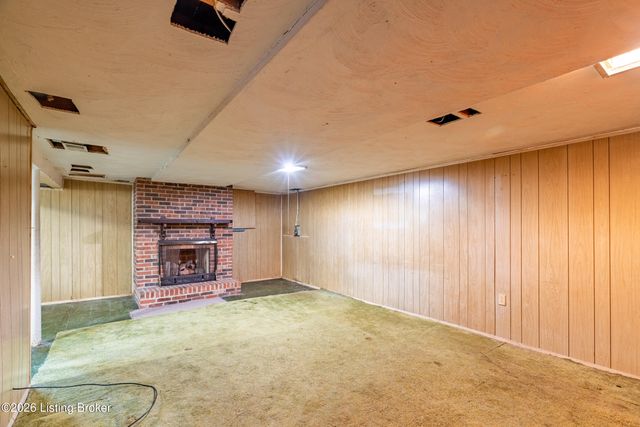 6213 Gayle Dr, Louisville, KY 40219